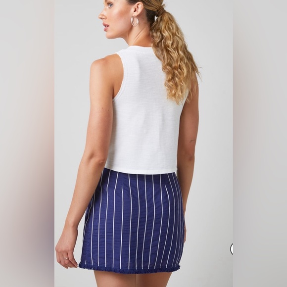 💙 New Francesca’s Jasper Navy And White Striped Wrap Mini Skirt💙 - Picture 4 of 6